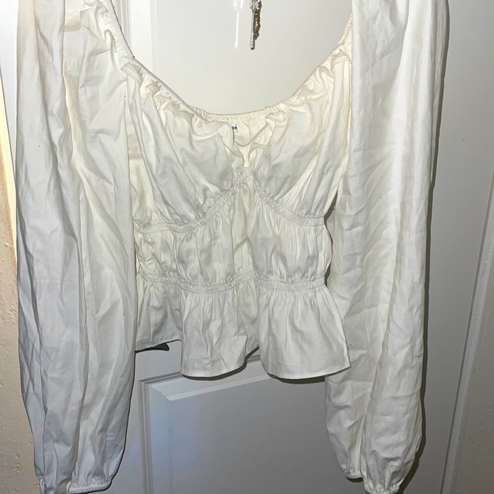 White creamy reformation crop to shirt
